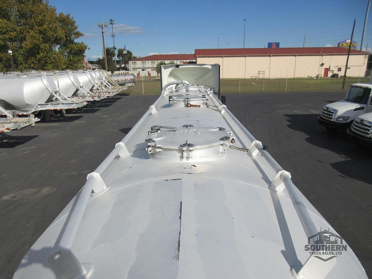 Used 2011 POLAR 41 ft