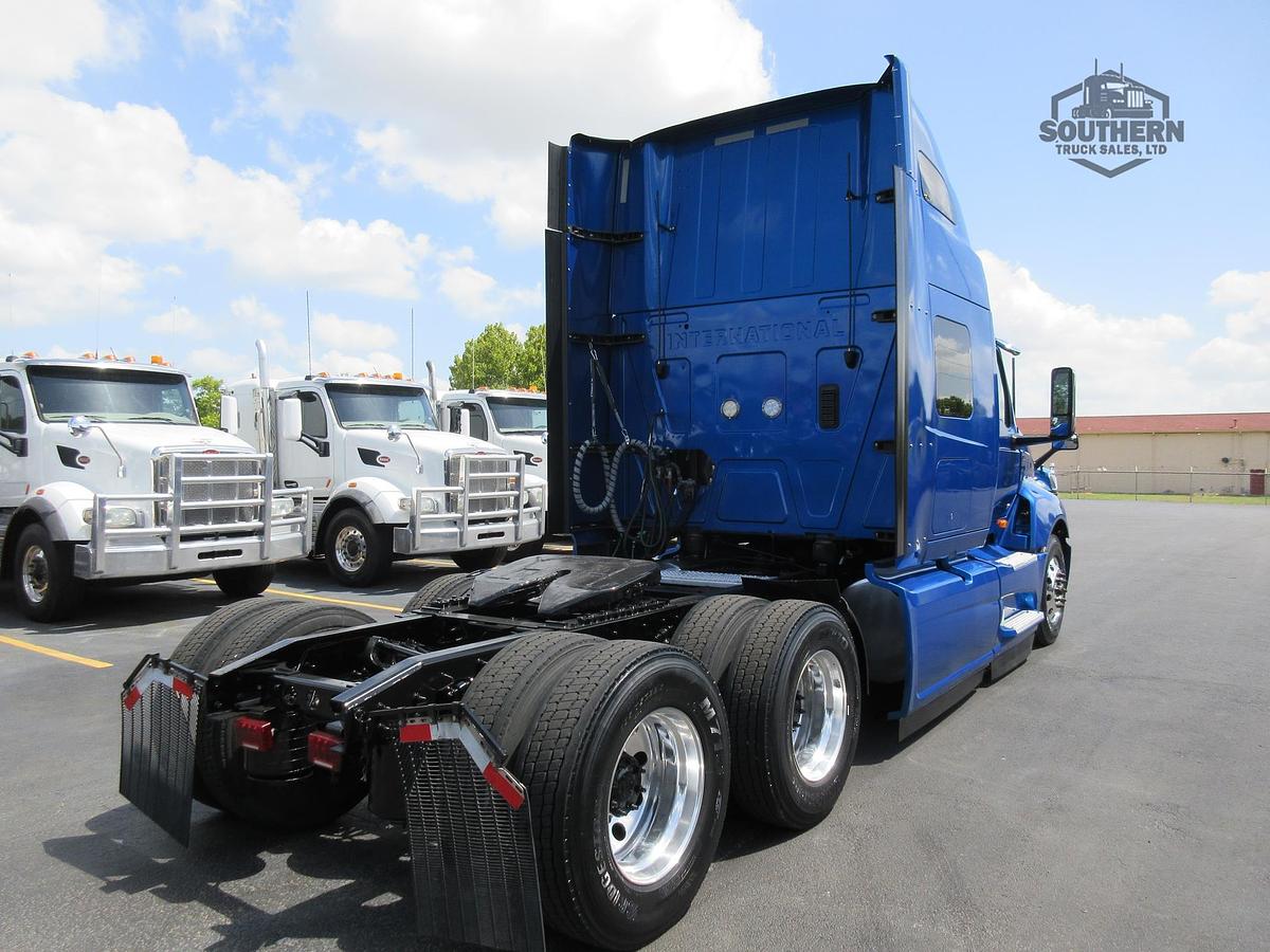 Used 2021 INTERNATIONAL LT