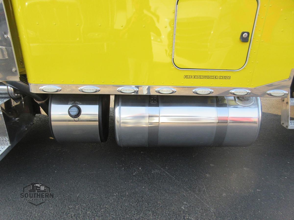 Used 2019 PETERBILT 389