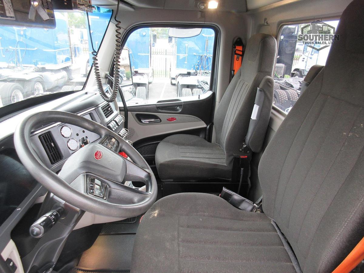 Used 2025 PETERBILT 567