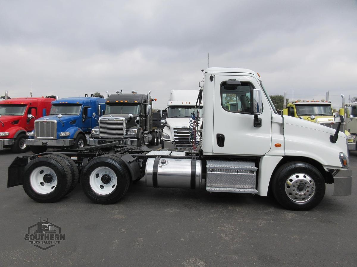 Used 2020 FREIGHTLINER CASCADIA 125
