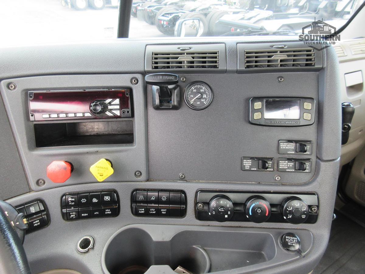 Used 2019 FREIGHTLINER CASCADIA 125