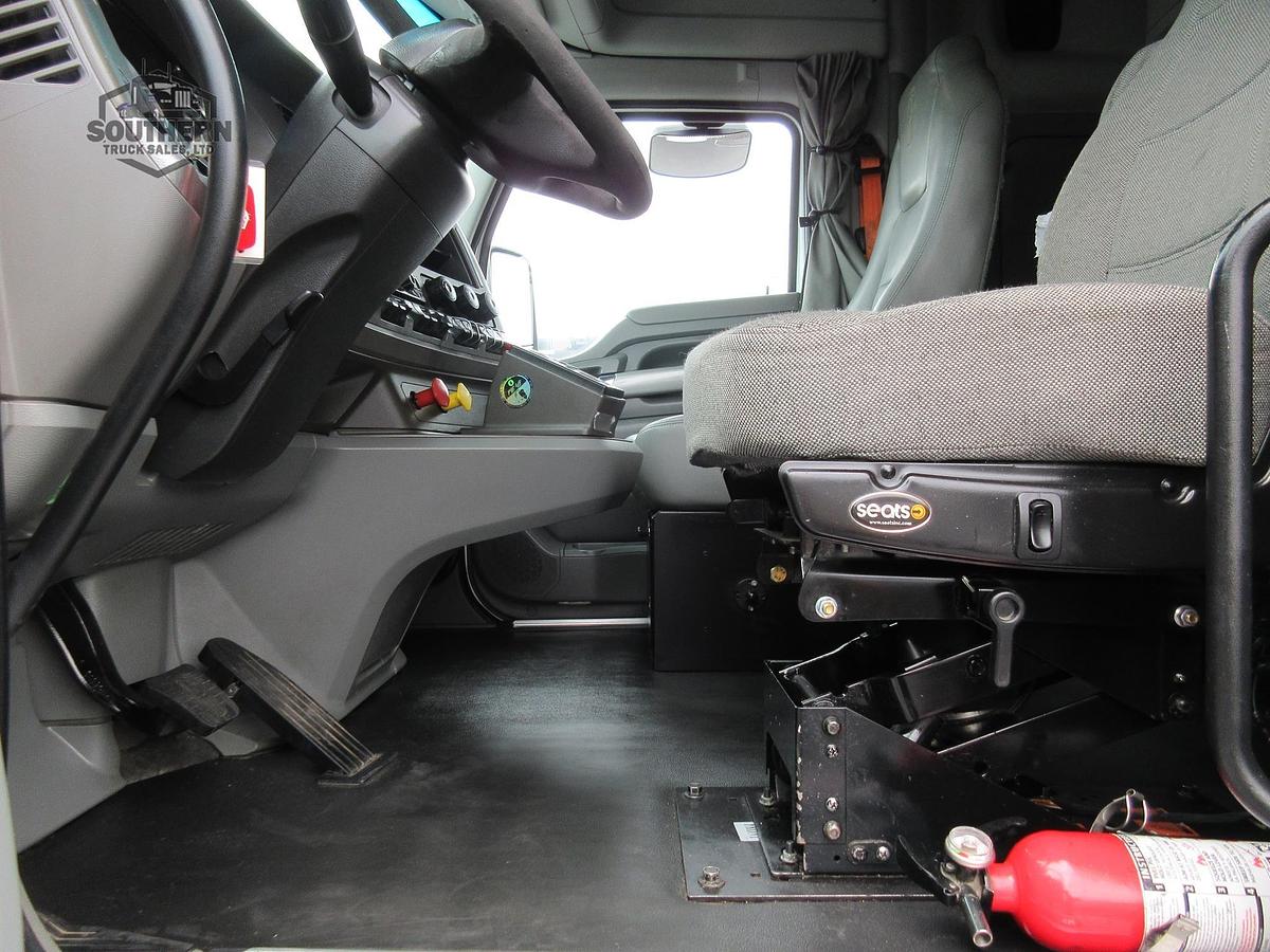 Used 2017 KENWORTH T880