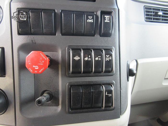 Used 2020 PETERBILT 567