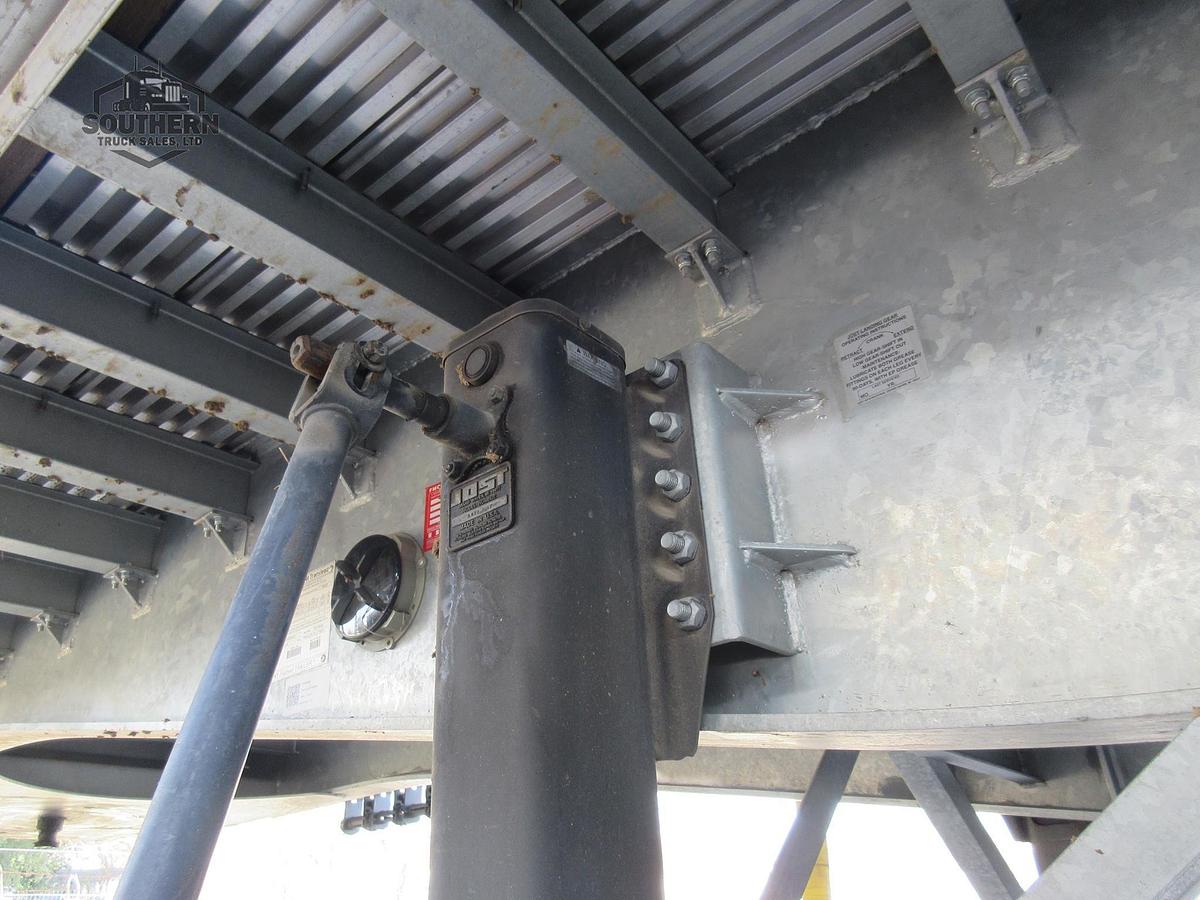 Used 2023 HYUNDAI 48 ft x 102 in