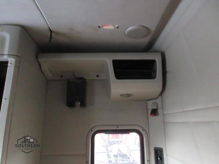 Used 2018 PETERBILT 567