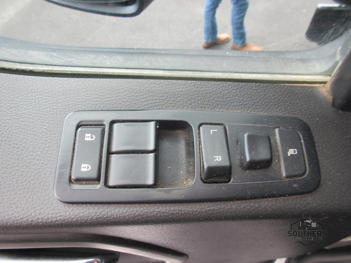 Used 2023 KENWORTH T880