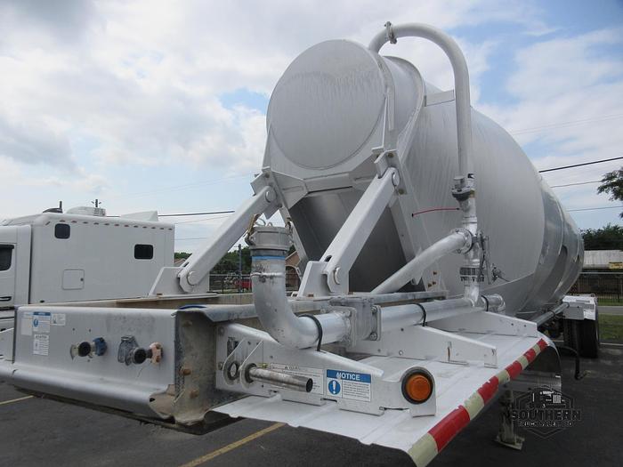 Used 2011 HEIL 42 ft