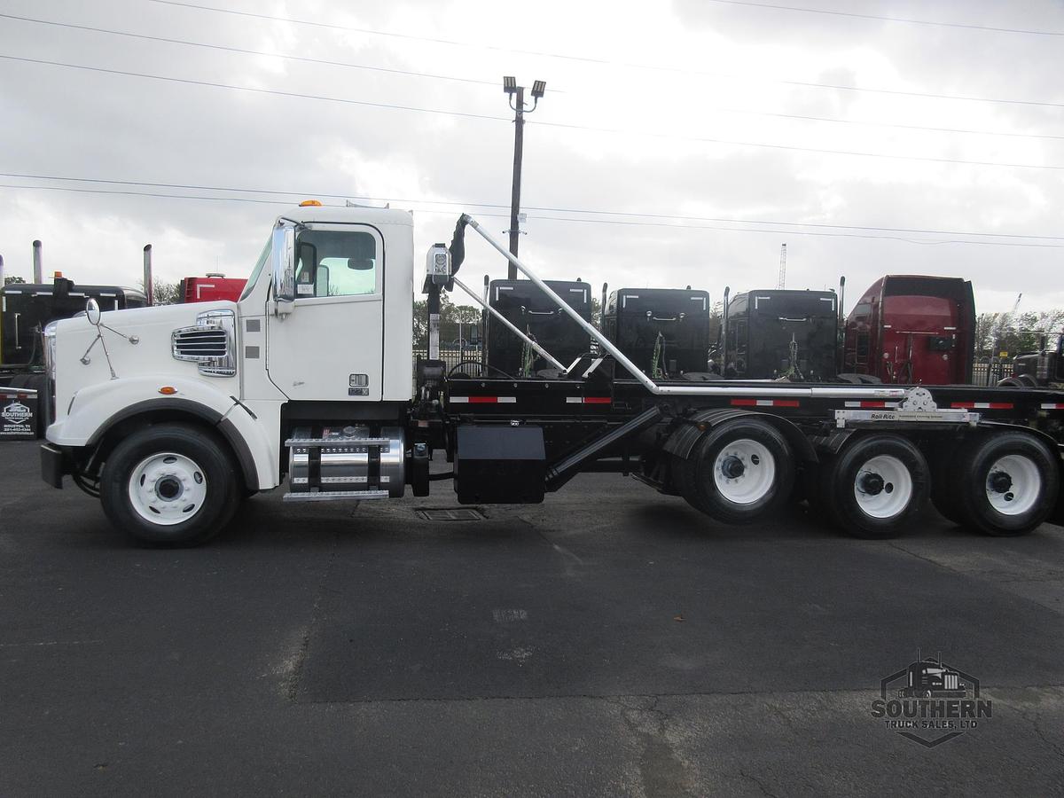 Used 2016 FREIGHTLINER CORONADO 122 SD
