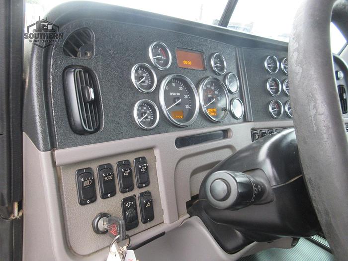 Used 2019 PETERBILT 389