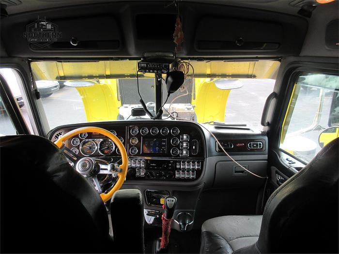 Used 2016 PETERBILT 389