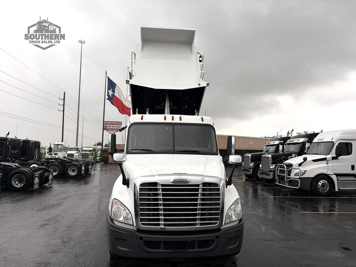 Used 2020 FREIGHTLINER CASCADIA 125