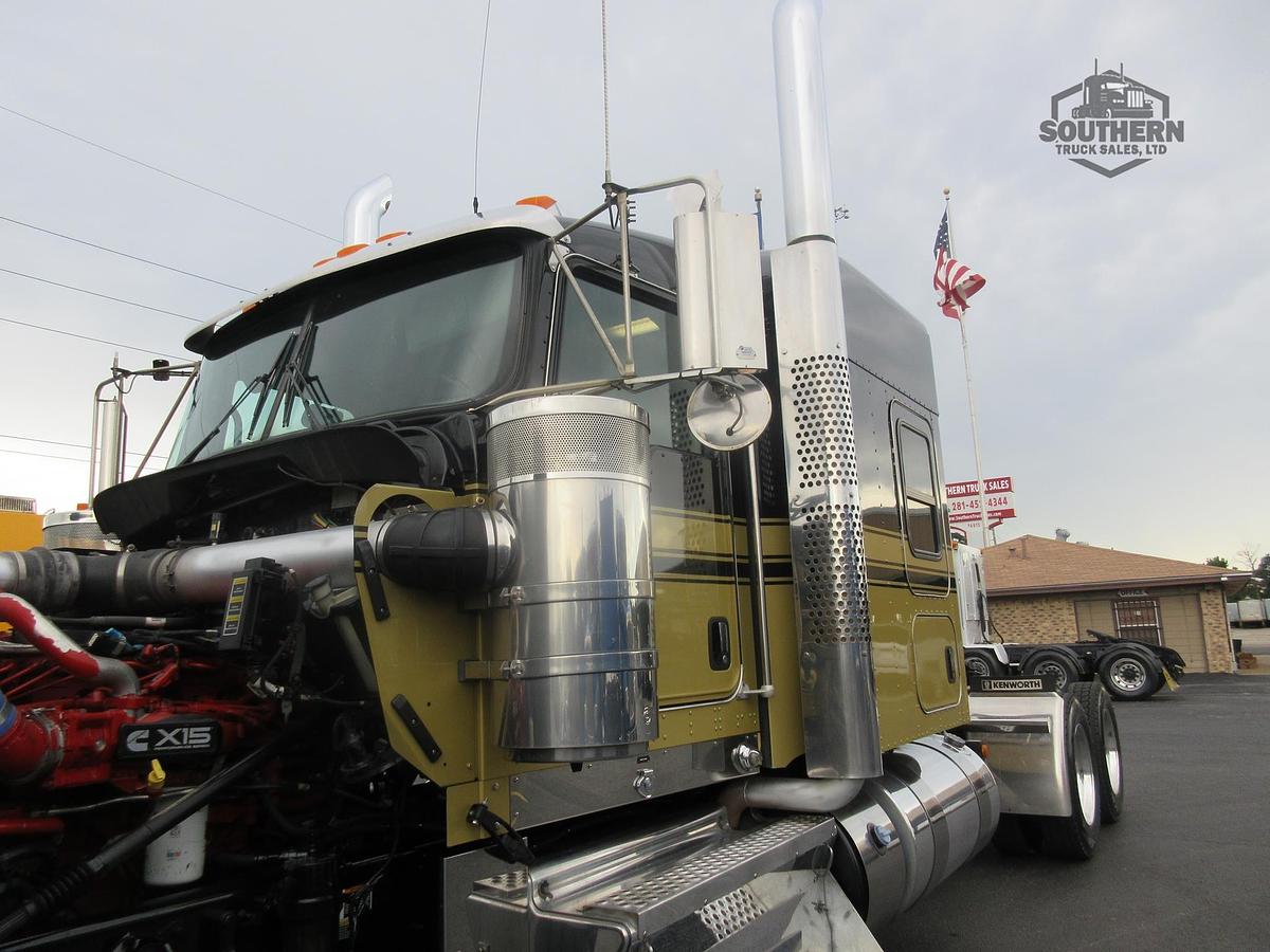 Used 2019 KENWORTH W900L