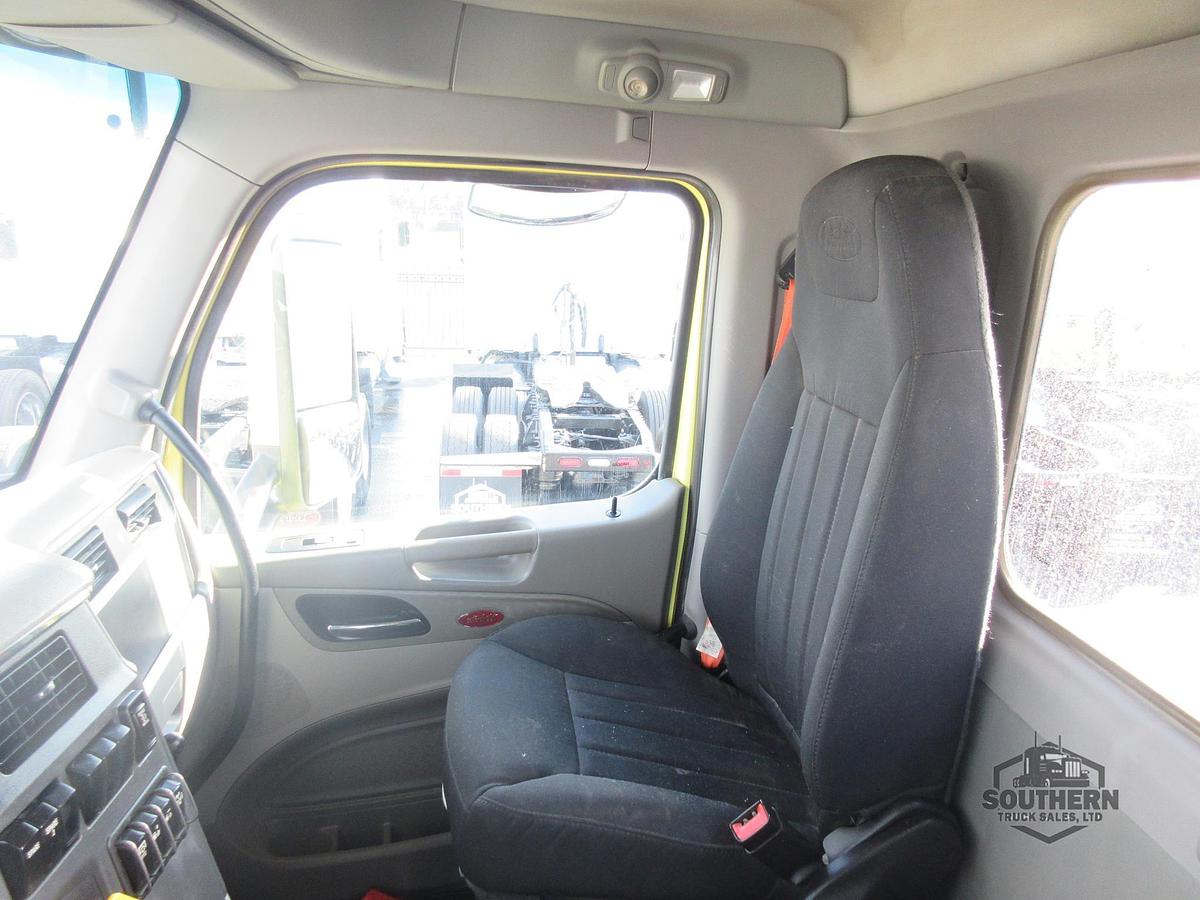 Used 2020 PETERBILT 567