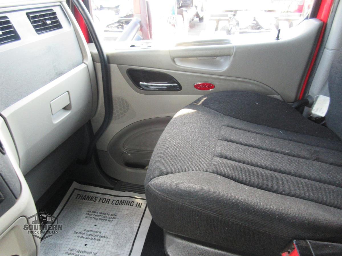 Used 2021 PETERBILT 567