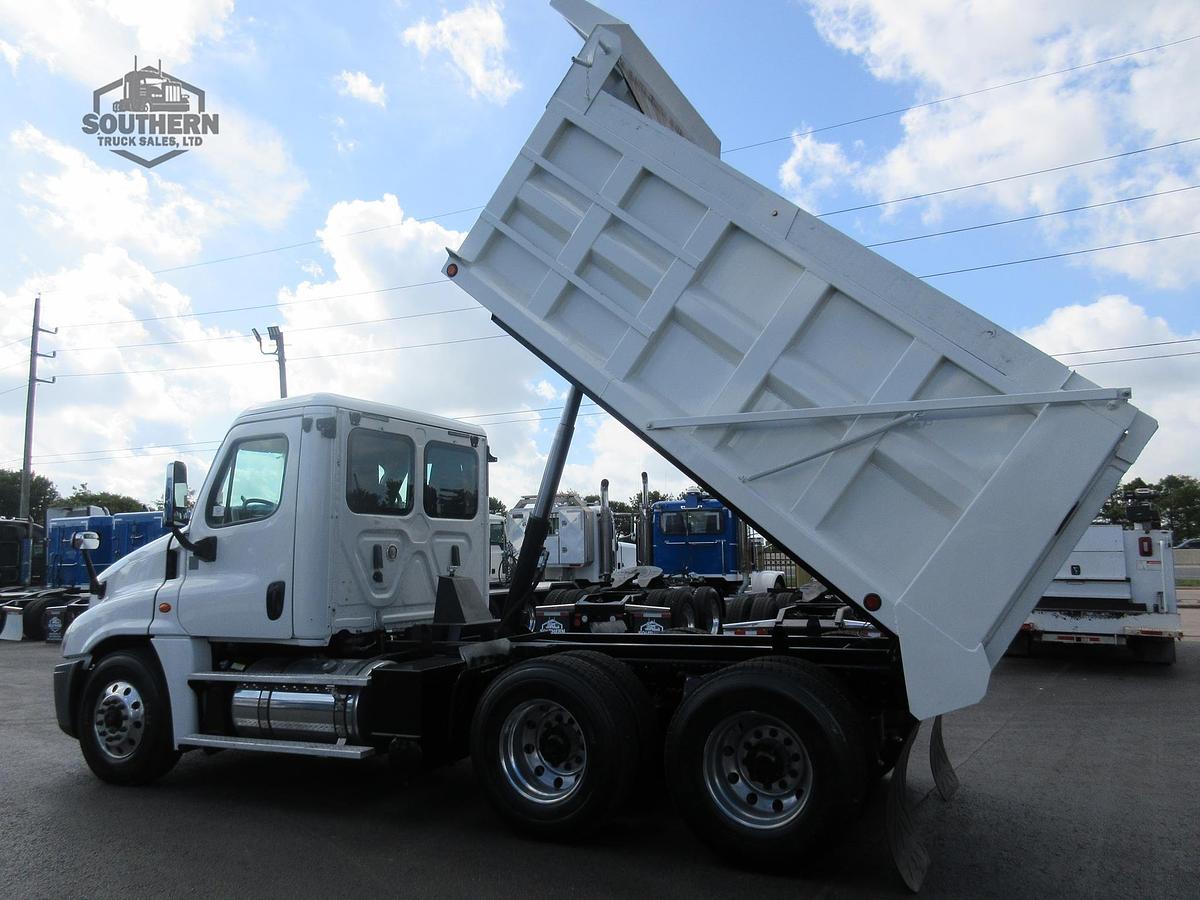 Used 2019 FREIGHTLINER CASCADIA 125