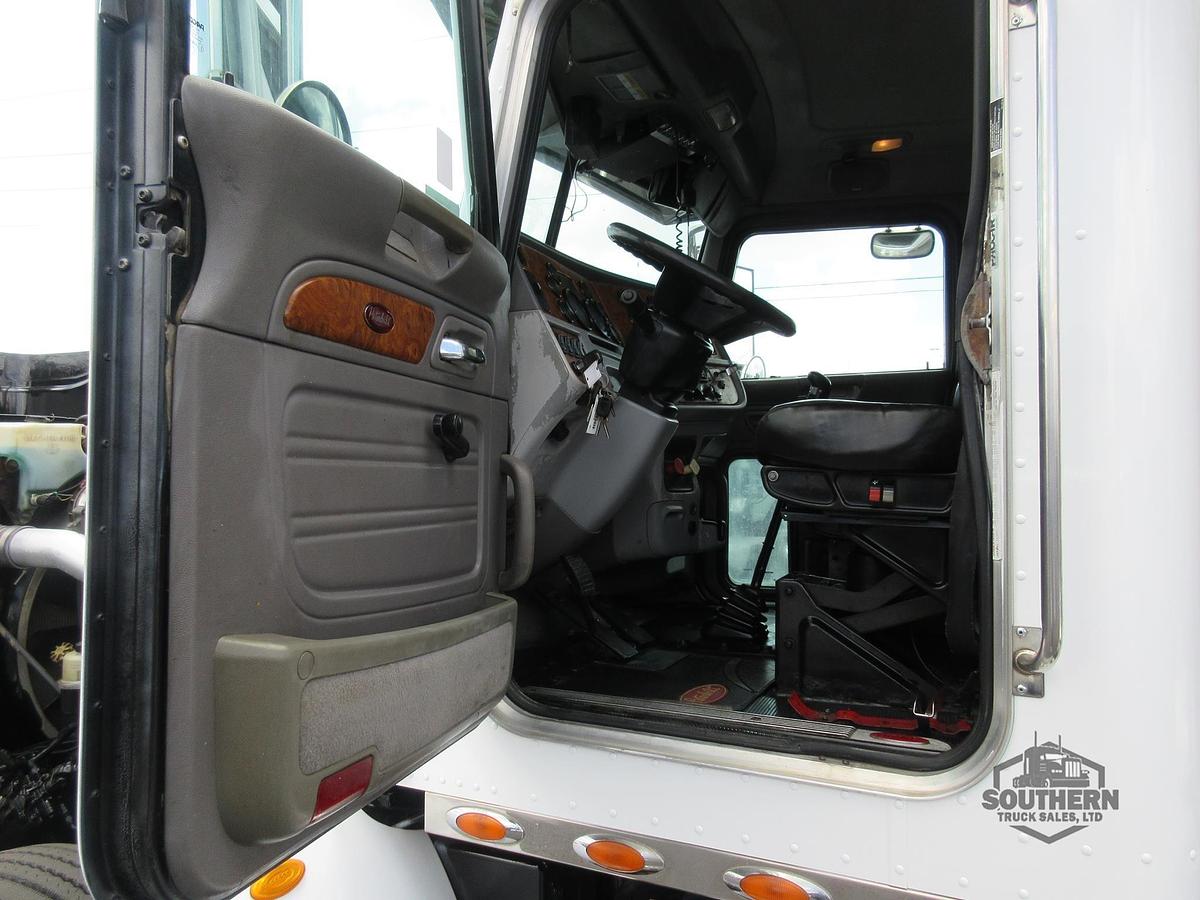 Used 2008 PETERBILT 367