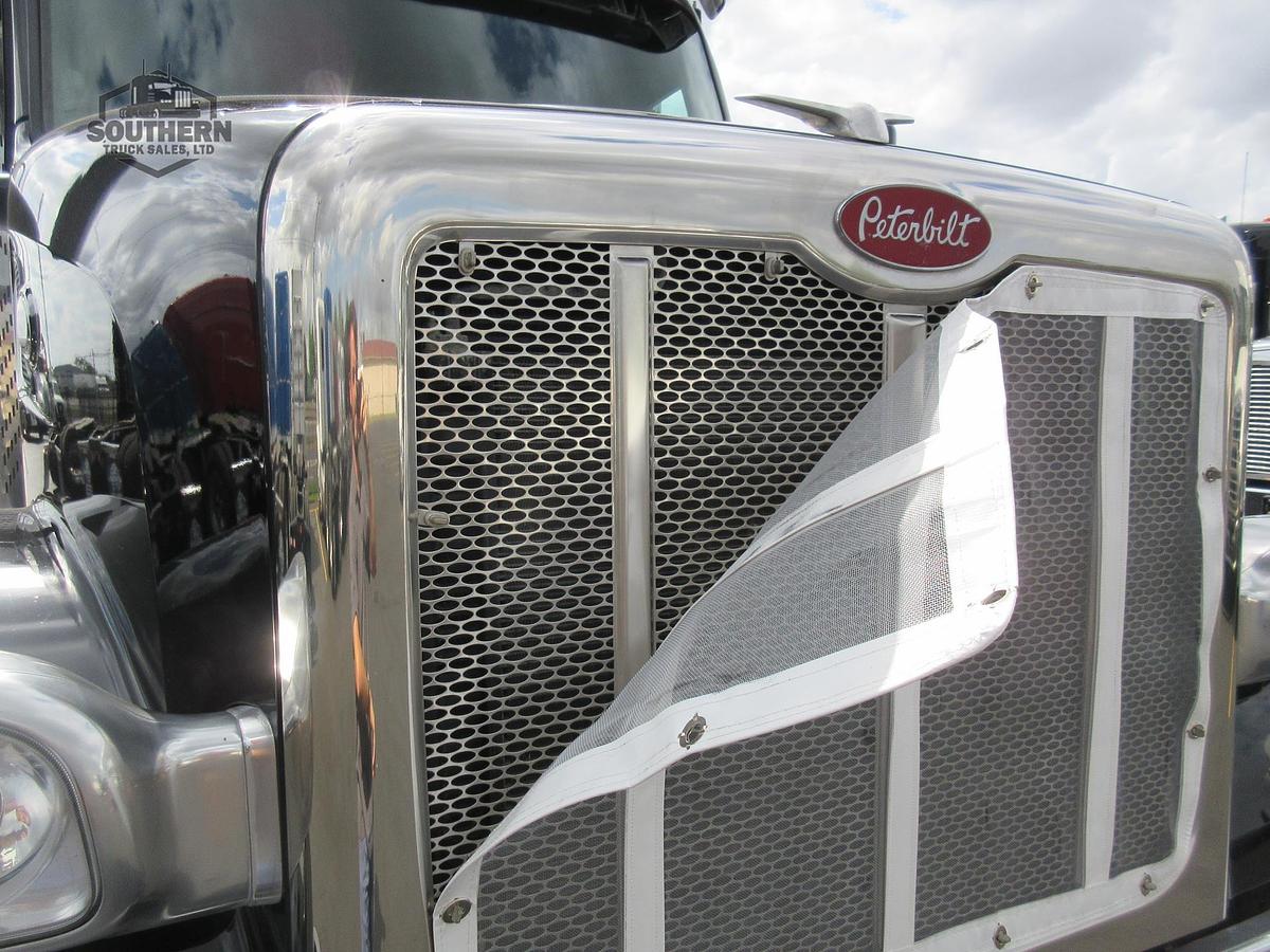 Used 2023 PETERBILT 567