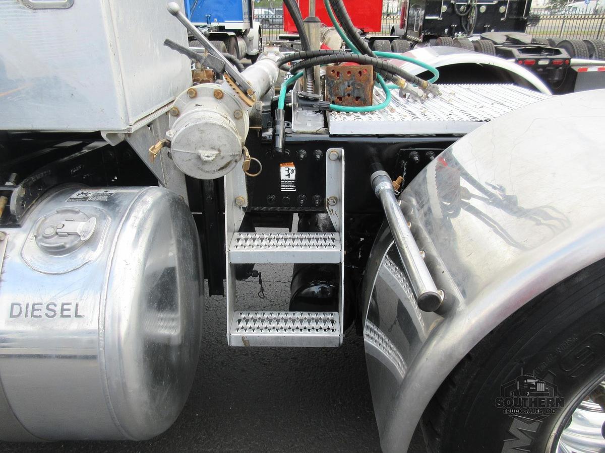 Used 2019 PETERBILT 567