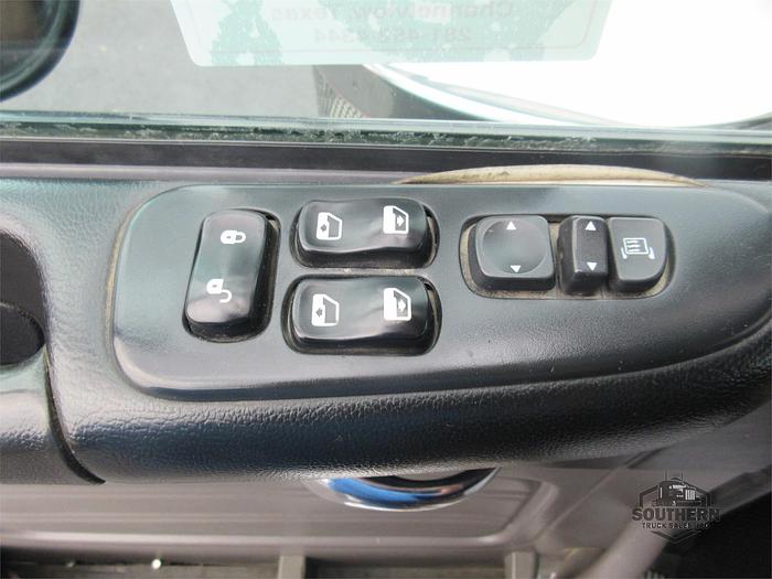 Used 2014 PETERBILT 388