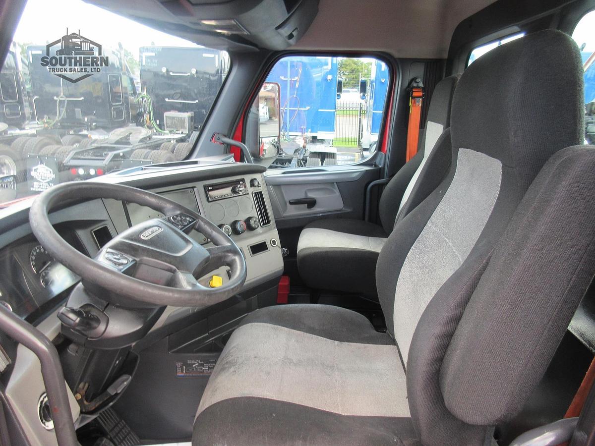Used 2020 FREIGHTLINER CASCADIA 126
