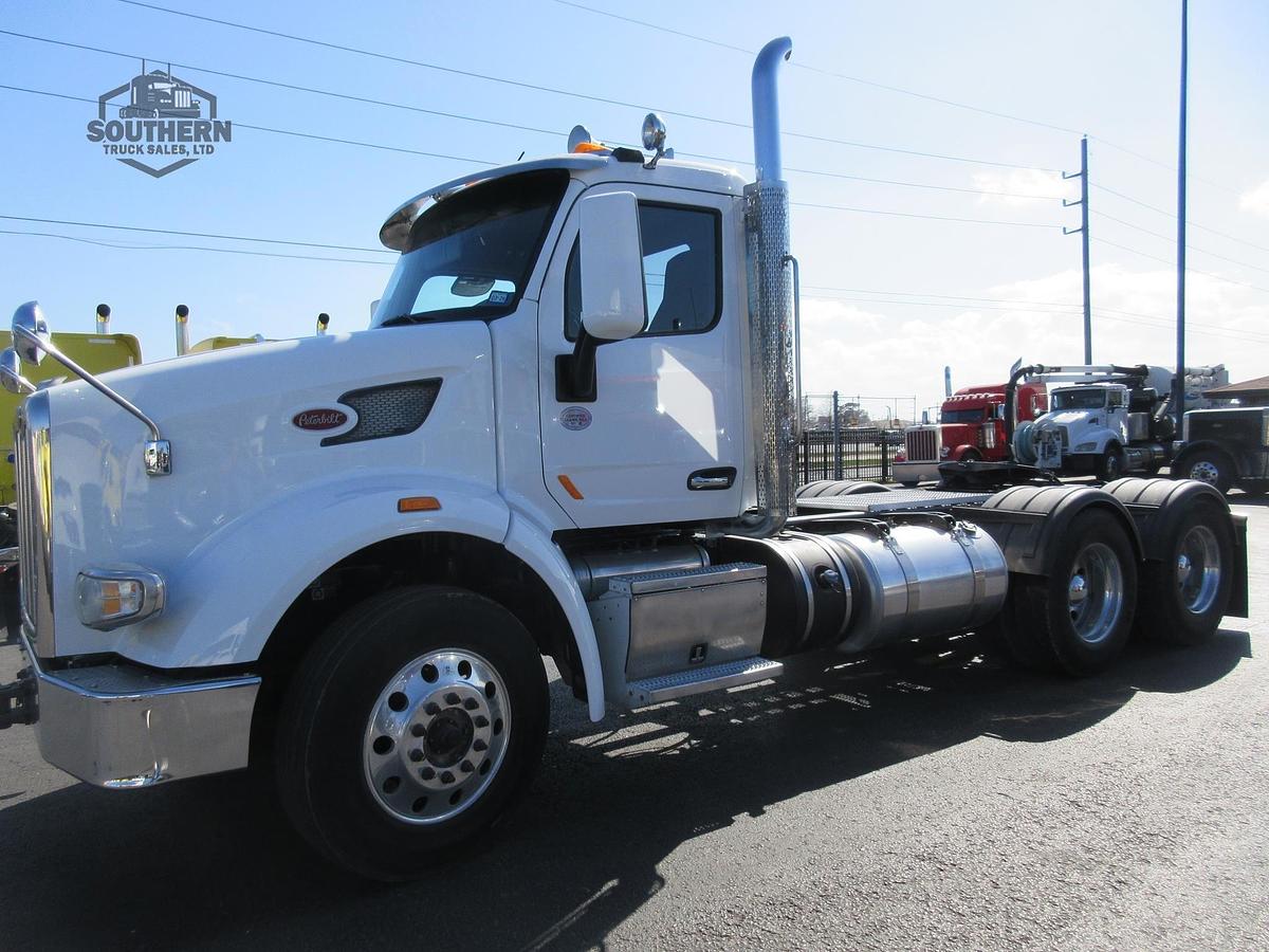 Used 2020 PETERBILT 567