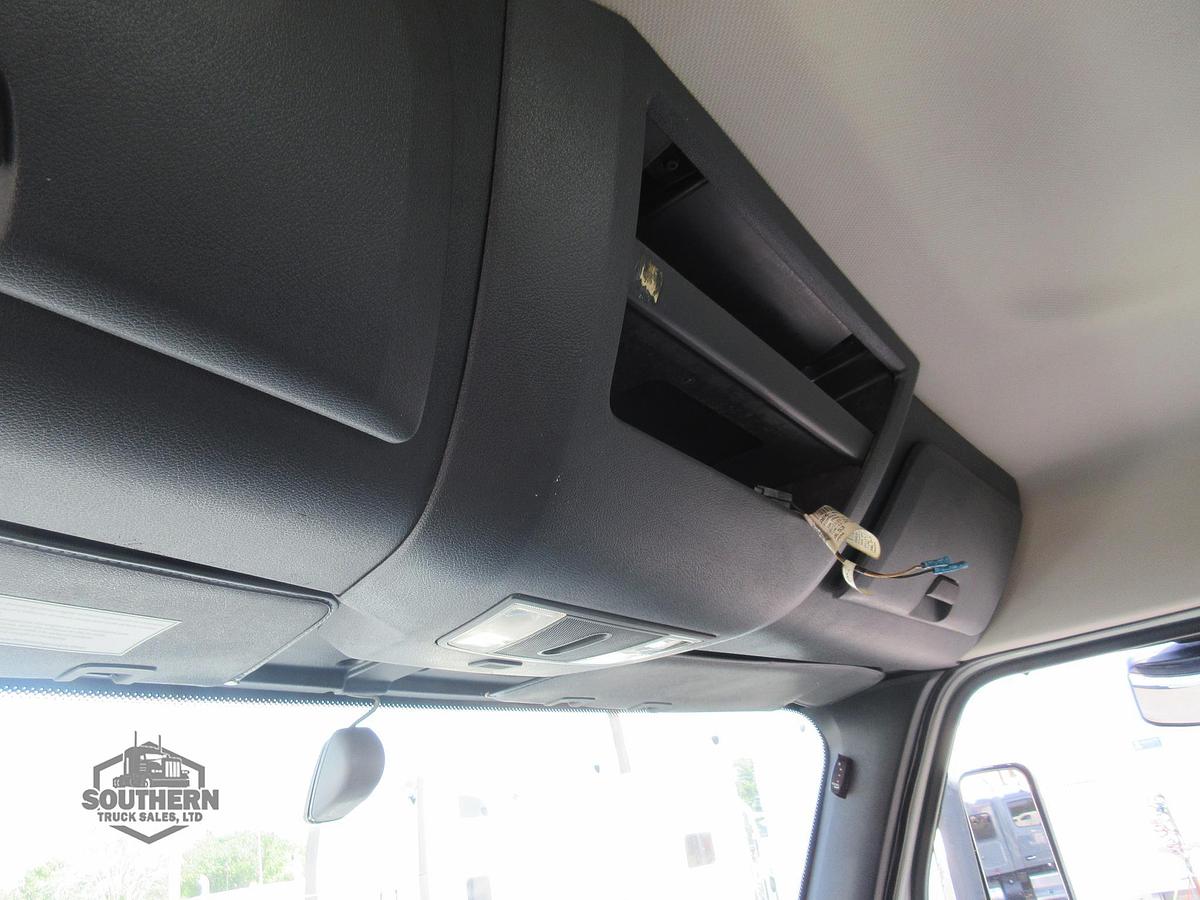 Used 2019 FREIGHTLINER CASCADIA 126