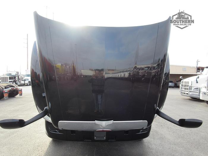 Used 2018 PETERBILT 579