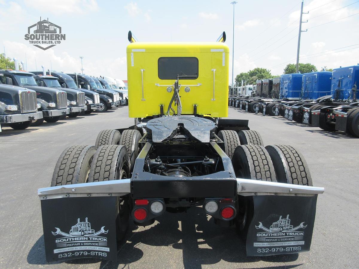 Used 2017 PETERBILT 389
