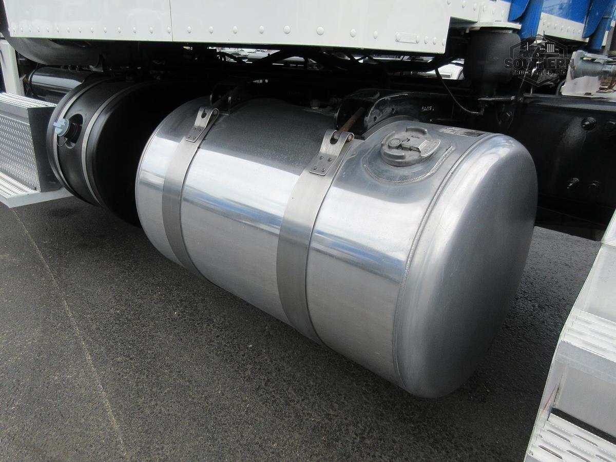 Used 2019 PETERBILT 389