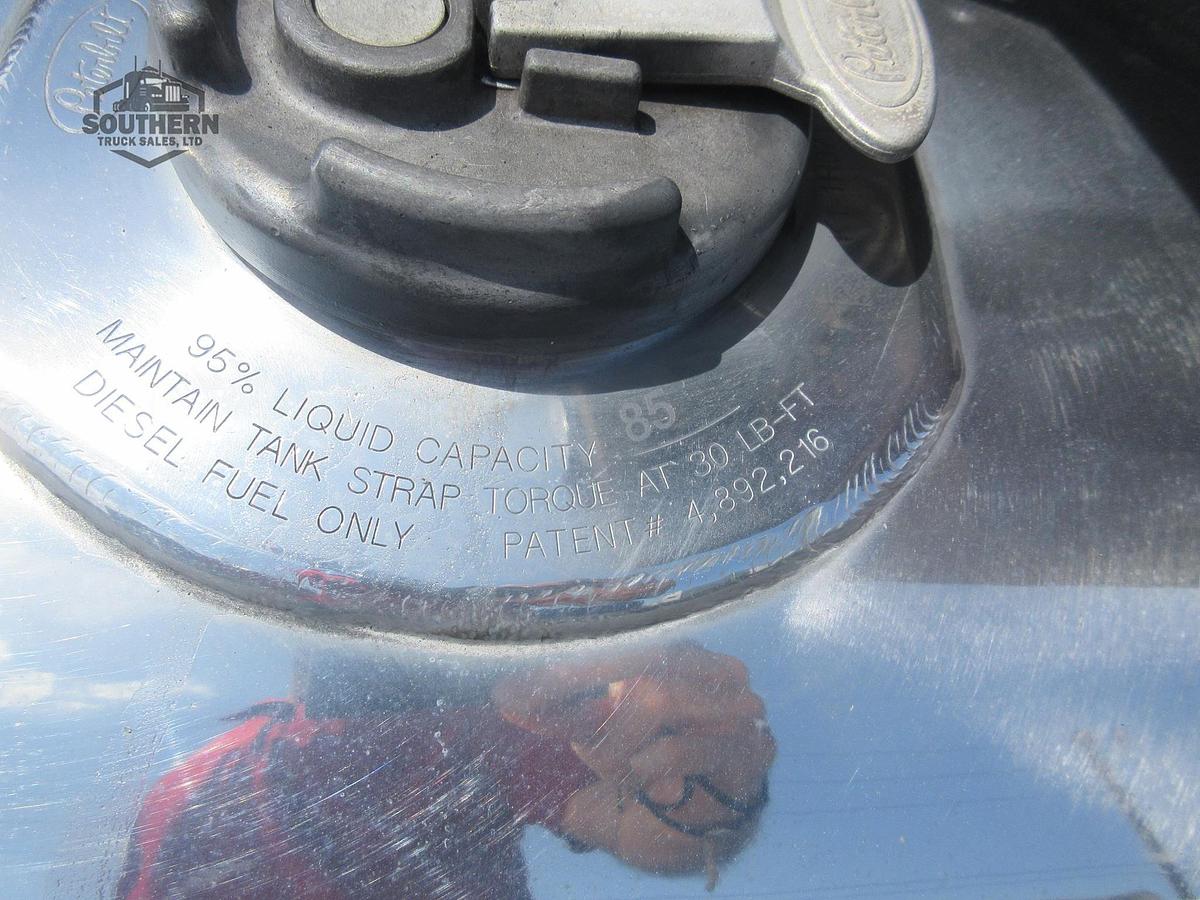 Used 2023 PETERBILT 567