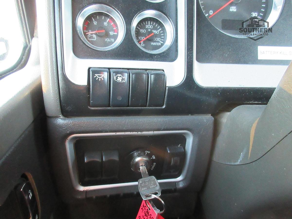 Used 2013 KENWORTH T440