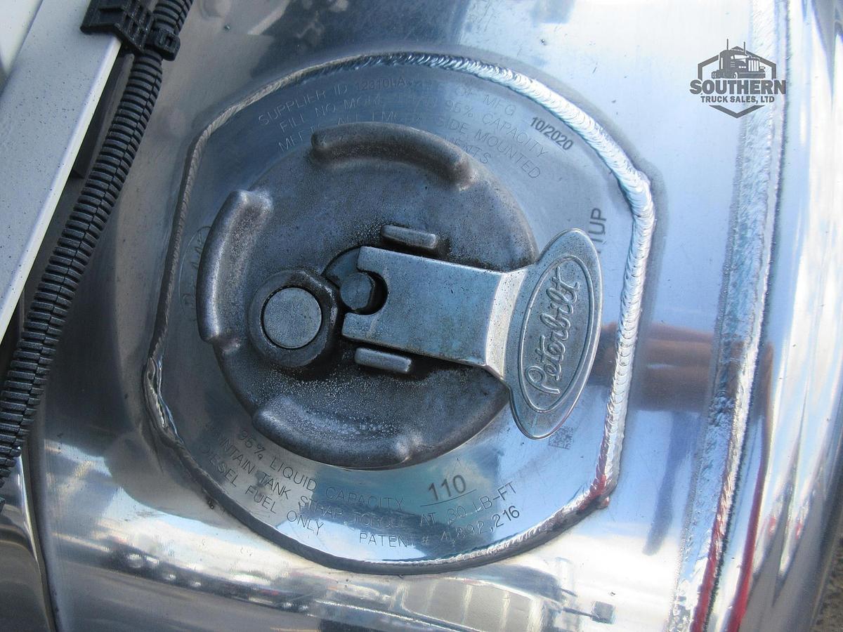 Used 2021 PETERBILT 389