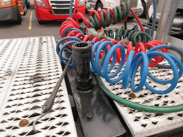 Used 2015 PETERBILT 389