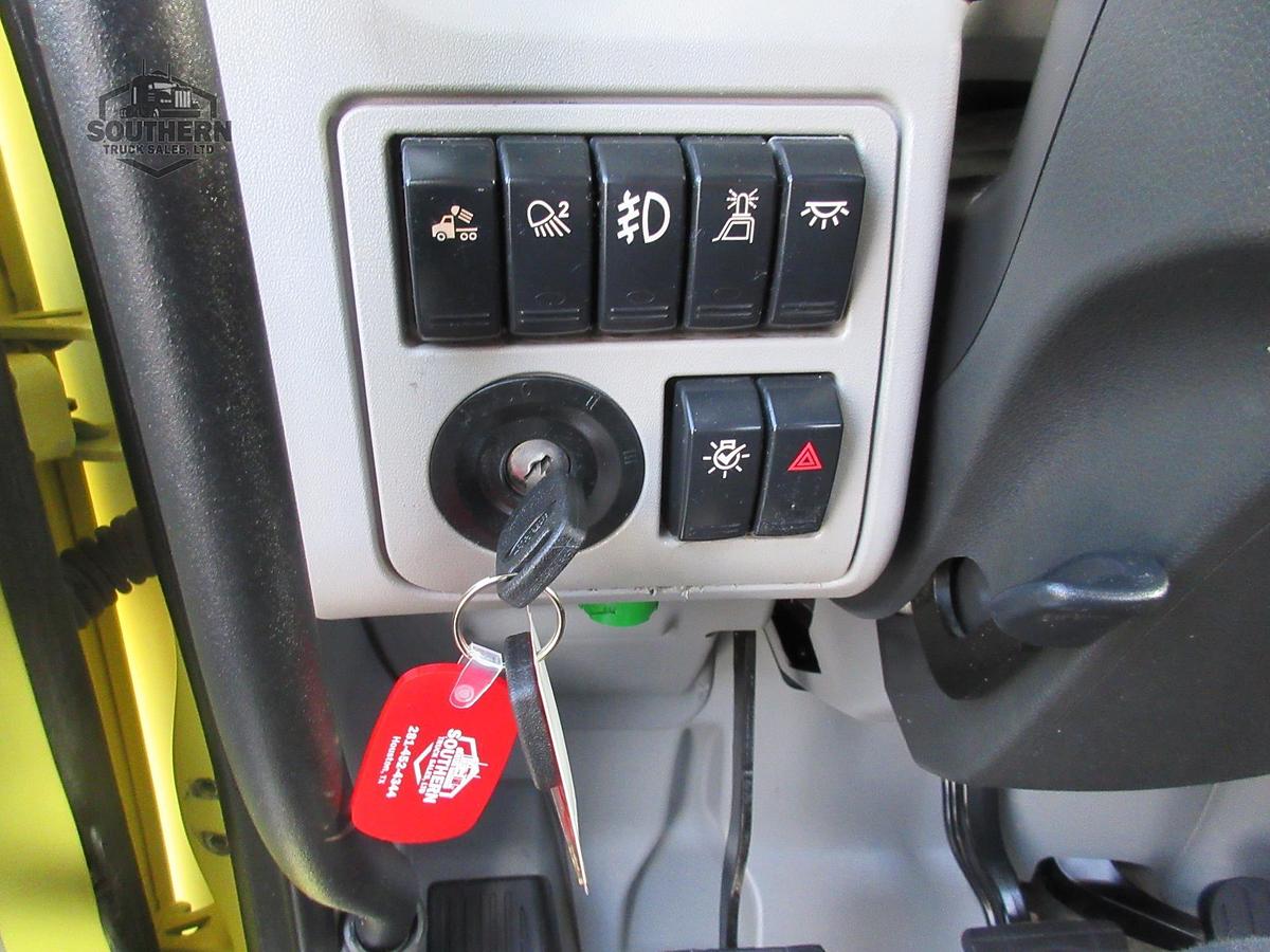 Used 2020 PETERBILT 567