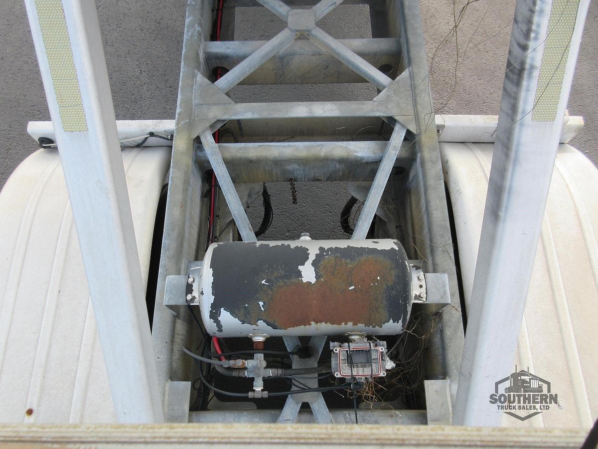 Used 2012 VANTAGE Tandem Axle