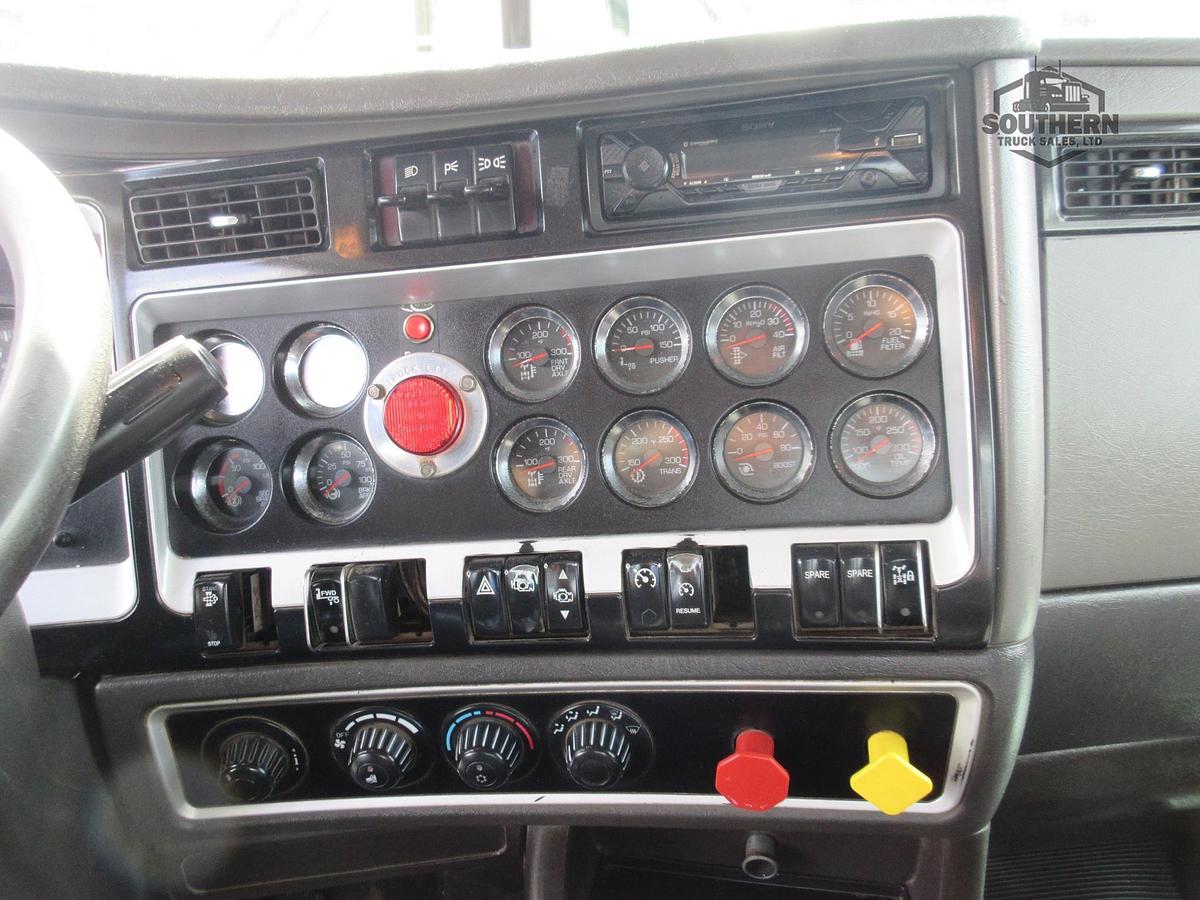 Used 2018 KENWORTH T800