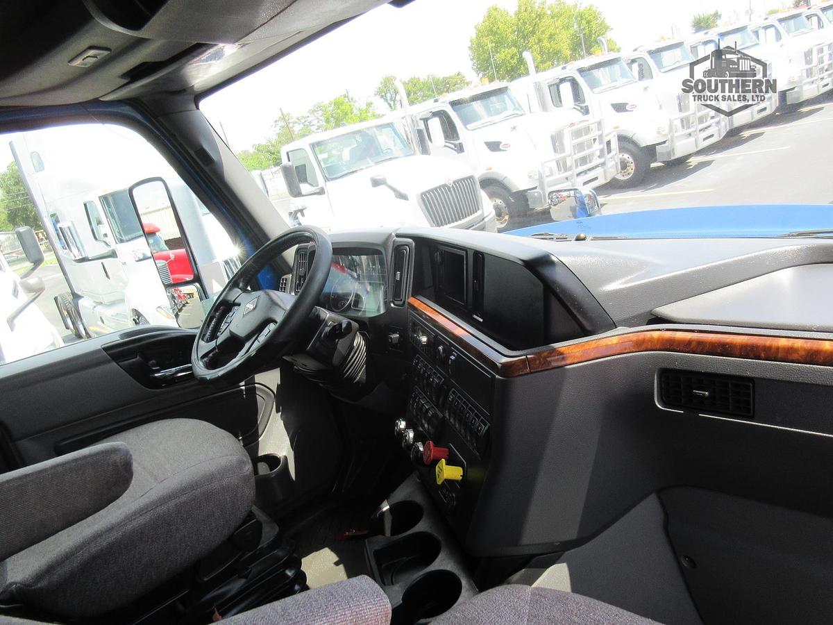 Used 2021 INTERNATIONAL LT