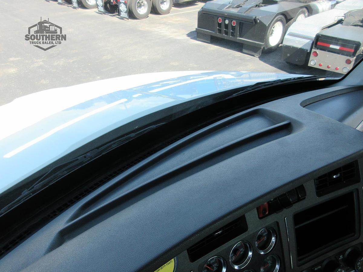 Used 2016 KENWORTH T880