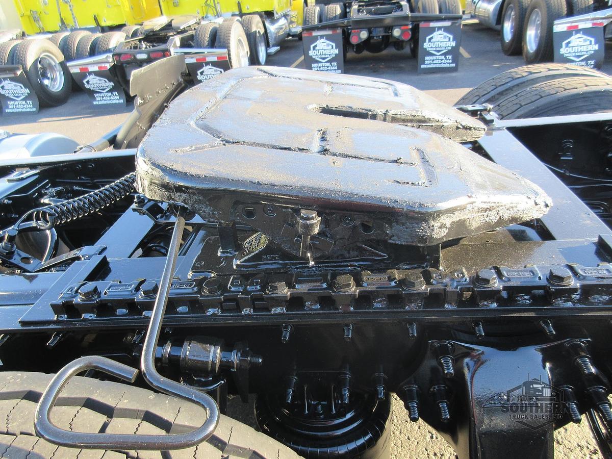 Used 2020 FREIGHTLINER CASCADIA 125