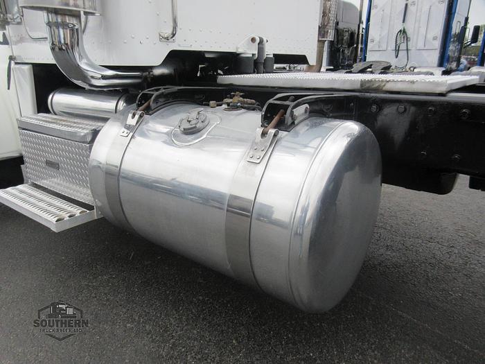 Used 2019 PETERBILT 389