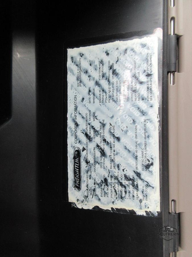 Used 2018 FREIGHTLINER CASCADIA 125