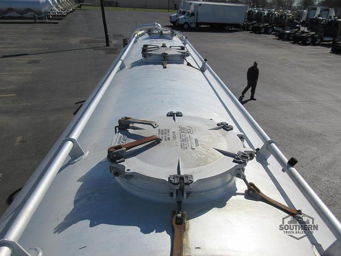 Used 2011 POLAR 41 ft