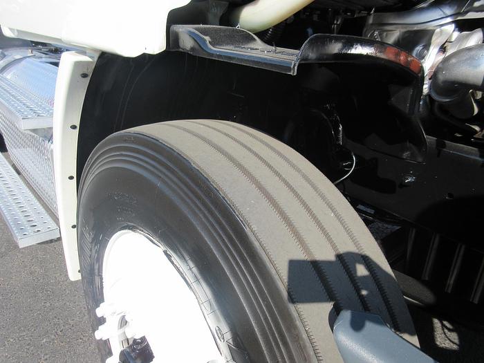 Used 2017 FREIGHTLINER CASCADIA 113