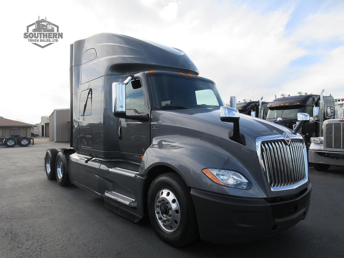 Used 2021 INTERNATIONAL LT