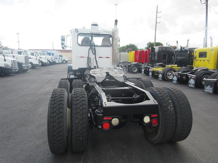 Used 2014 PETERBILT 365