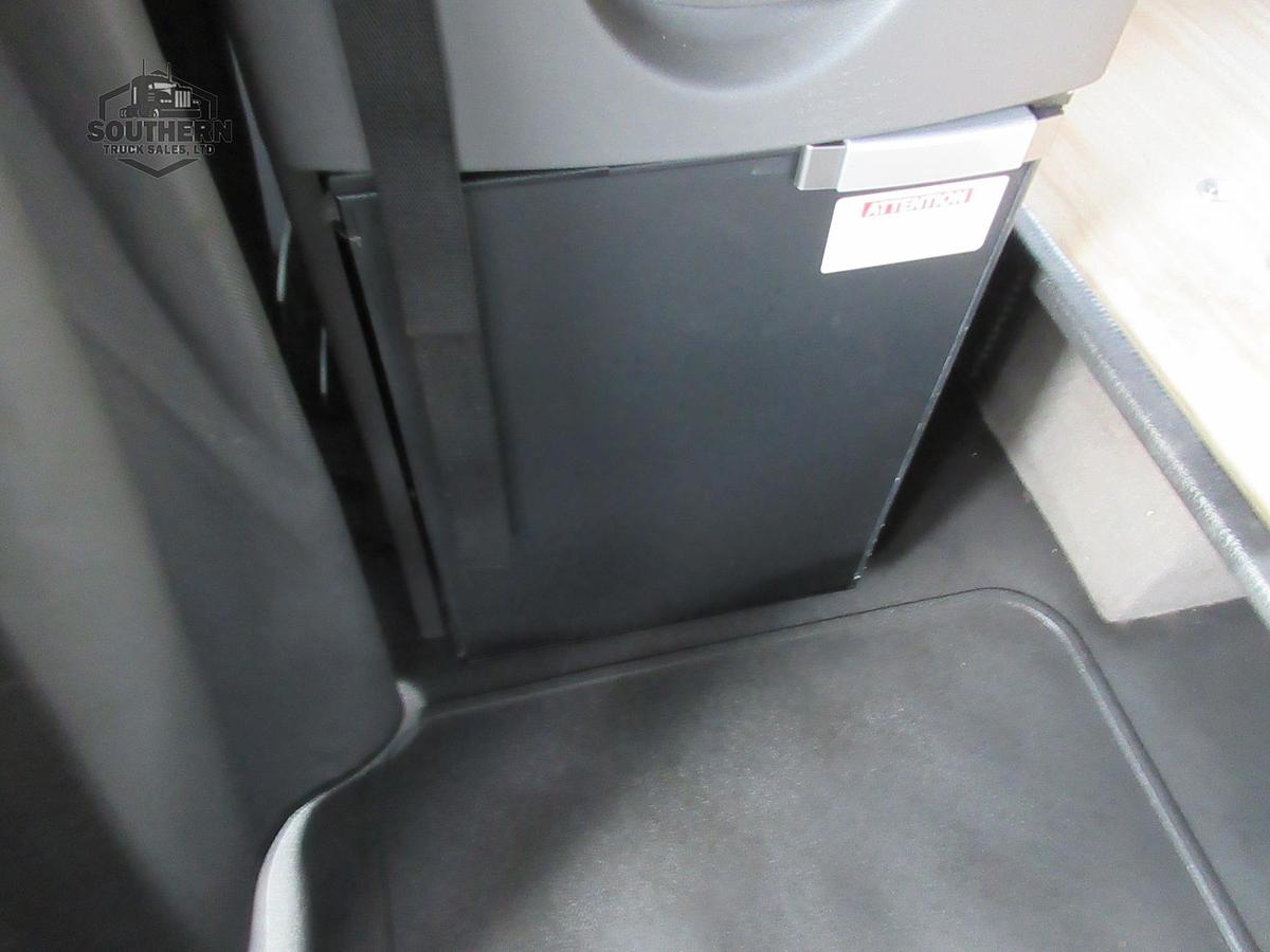 Used 2021 INTERNATIONAL LT