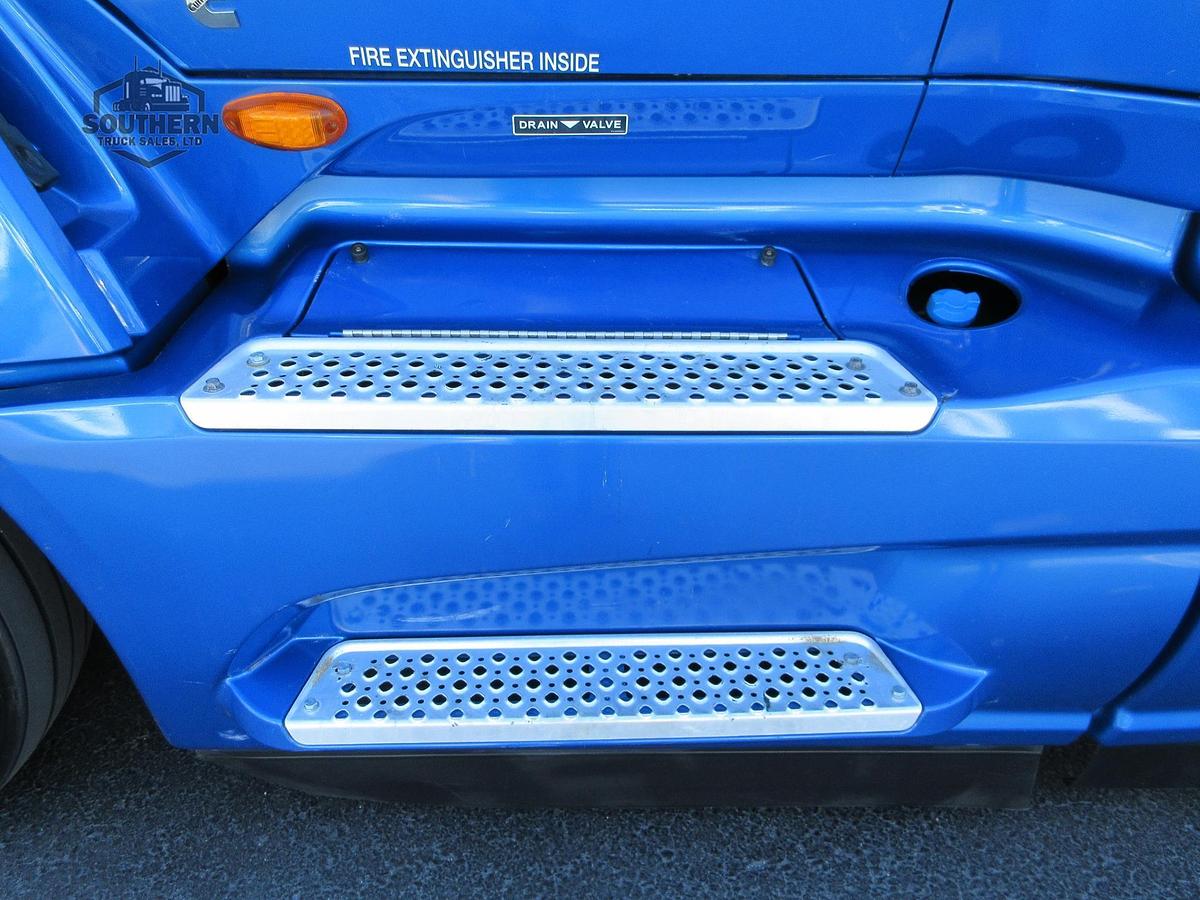 Used 2021 INTERNATIONAL LT