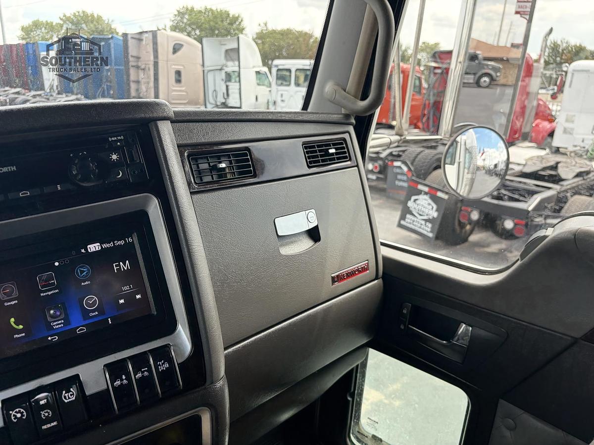 Used 2019 KENWORTH T800