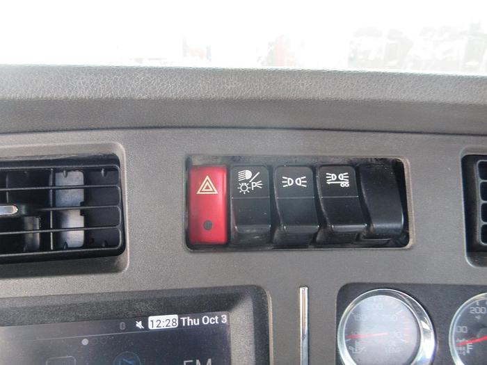 Used 2017 KENWORTH T880